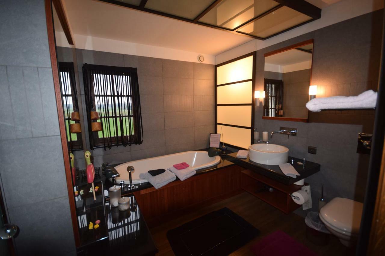 Le Chateau De Frankie Spas-Saunas Grand-Reng 외부 사진